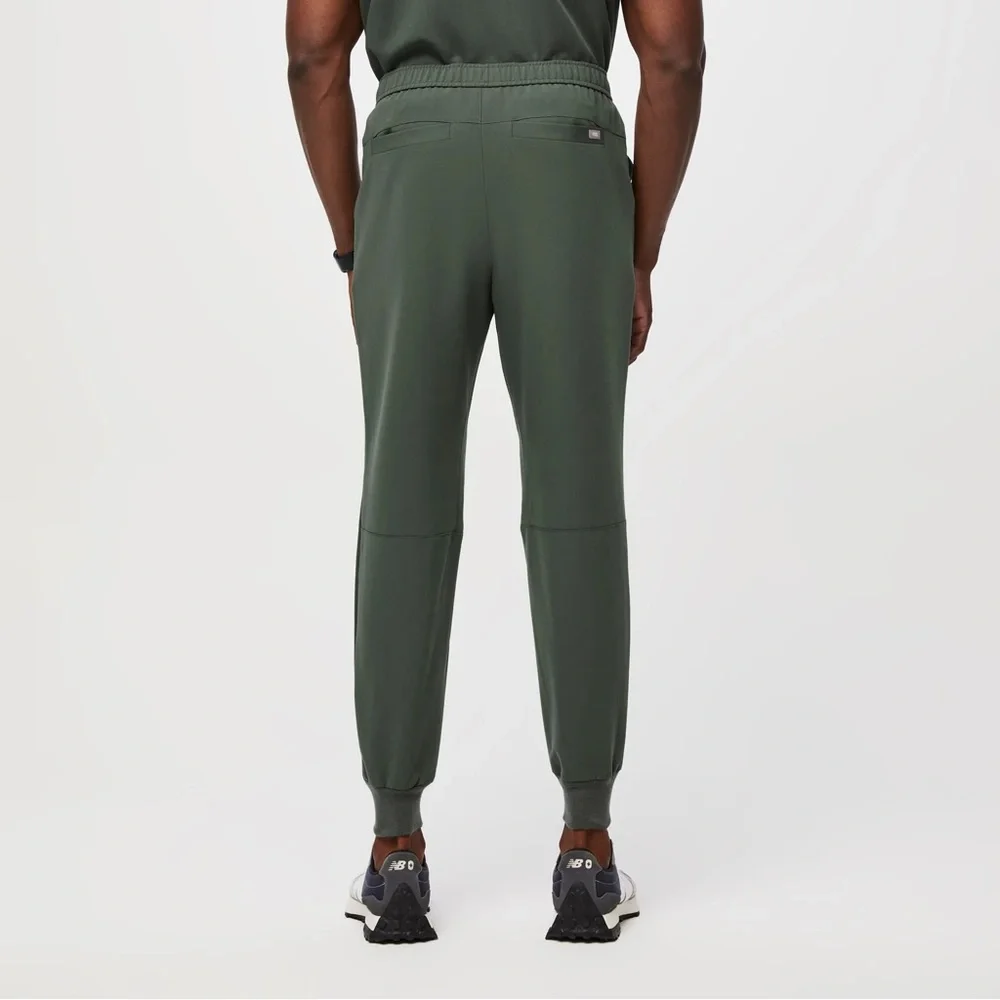 Figs Men's Tansen Jogger Scrub Pants in Moss